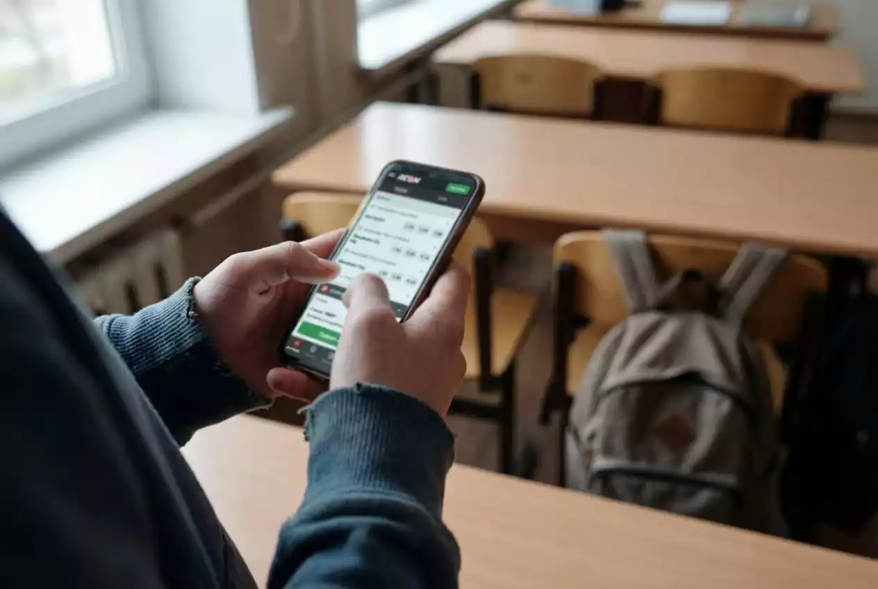 Ludopatia y apuestas en Argentina crisis juvenil y recursos